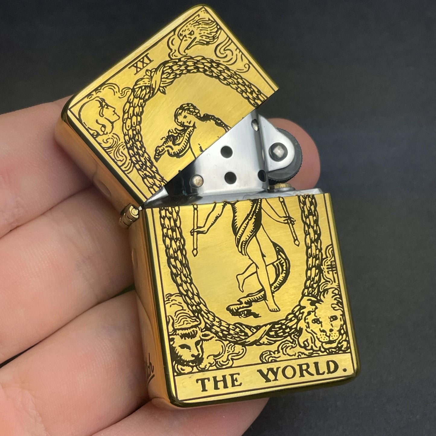 The World Tarot Card Lighter